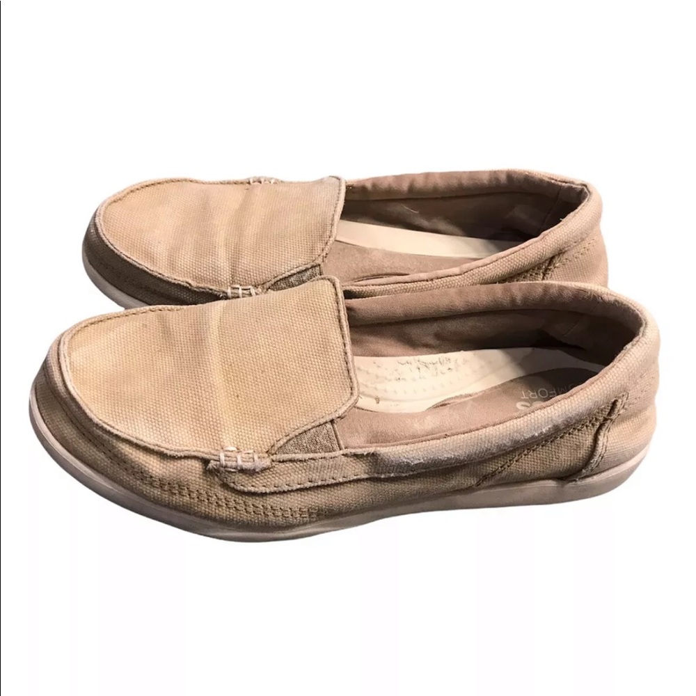 Crocs Women’s Walu II Canvas Loafer Flats Size US 6 Khaki Slip-On 202489 Comfort